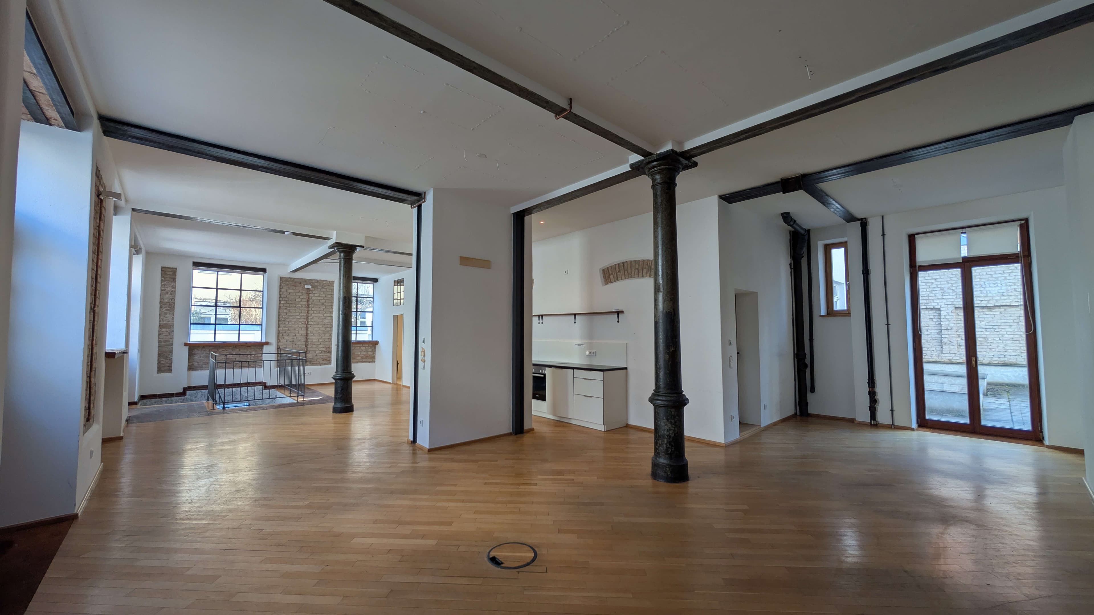 PXL_20260323_092435936.RAW-01 – Gewerbefläche in Nymphenburgerstr. 107 a