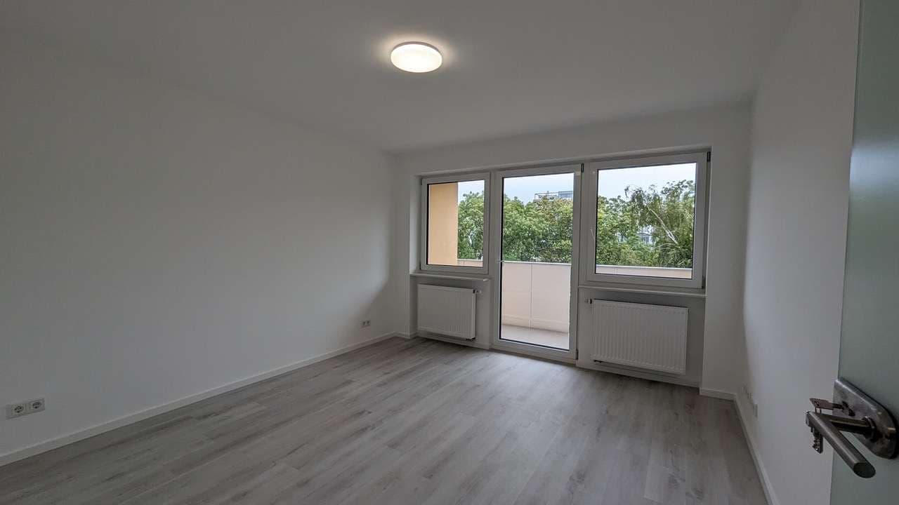PXL_20230801_082552367 – 4-Zimmer-Wohnung in Alexander-Pachmann-Str. 1