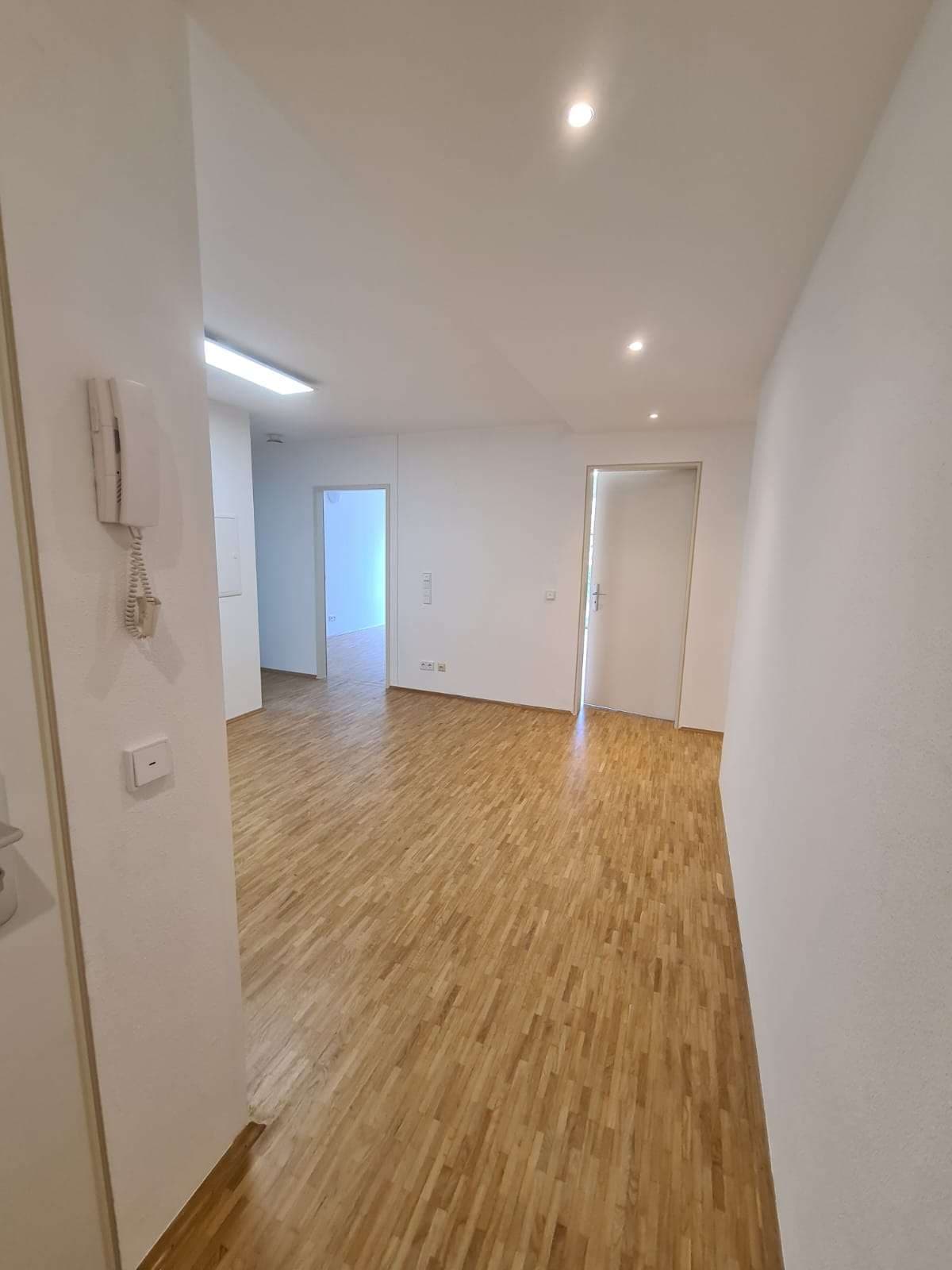 Flur – 5-Zimmer-Wohnung in Hans Mielichstr. 2