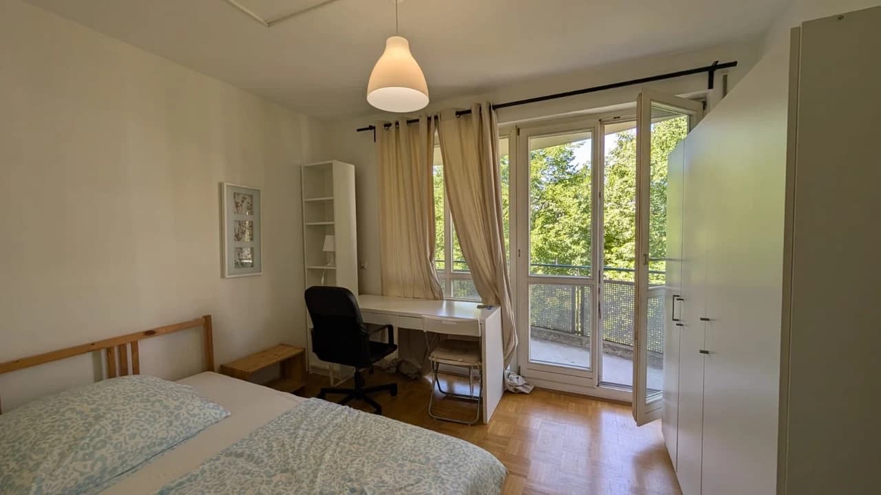 Möbliertes Zimmer mit großem Balkon in Neuhausen · Foto 2