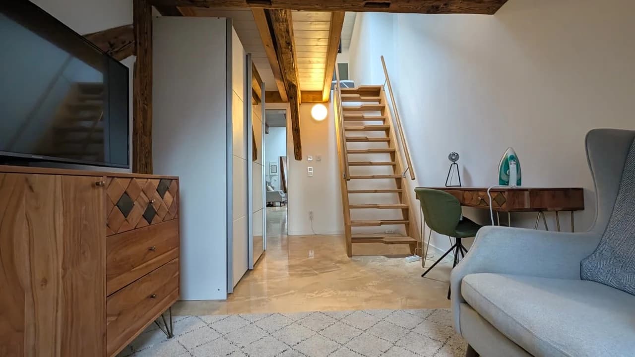 Möbliertes Zimmer mit Blick über den Viktualienmarkt · Foto 4